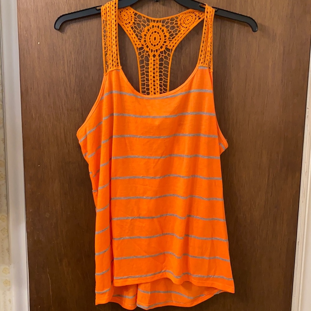 Juniors razor back high low tank top